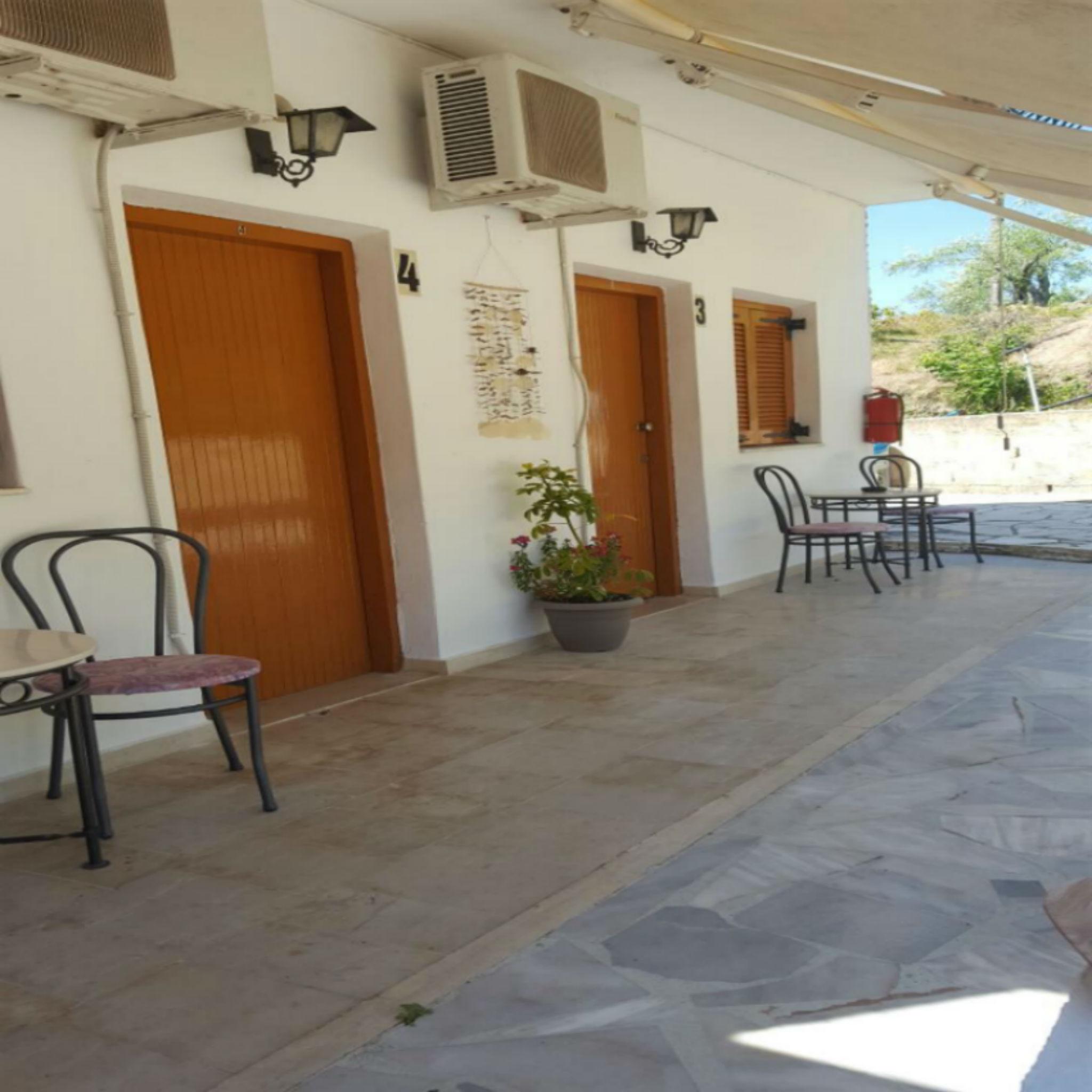 מרטיאס Pension Nychterida מראה חיצוני תמונה